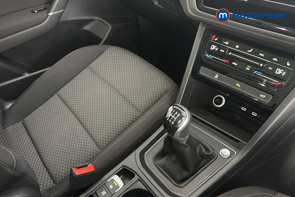 Volkswagen Touran Match Manual Petrol People Carrier - Stock Number (1668504) - 15th supplementary image