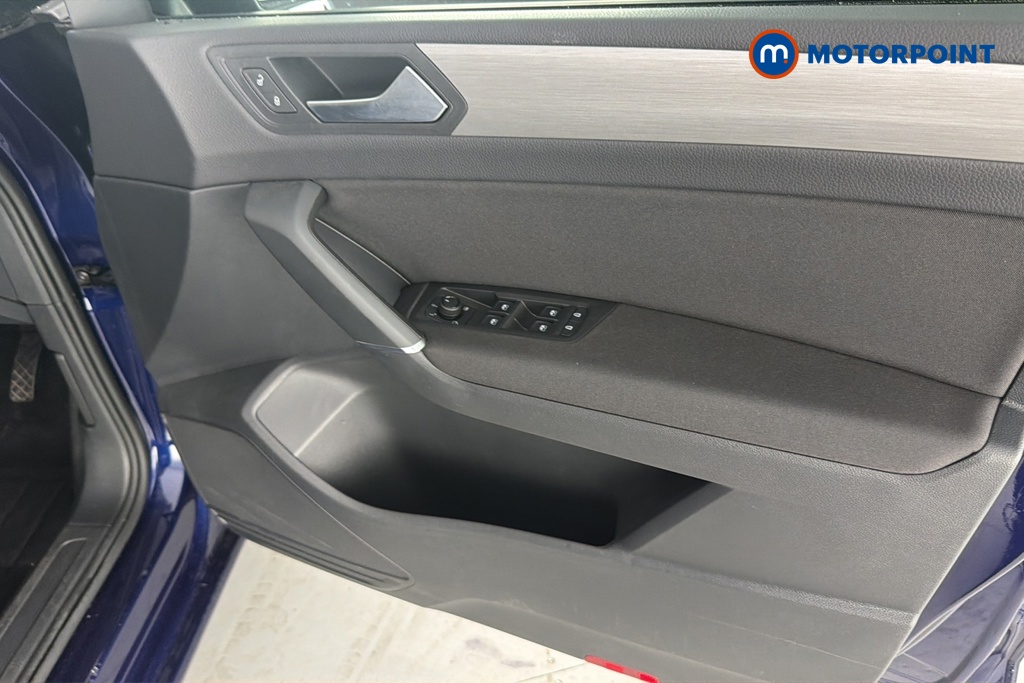 Volkswagen Touran Match Manual Petrol People Carrier - Stock Number (1668504) - 18th supplementary image