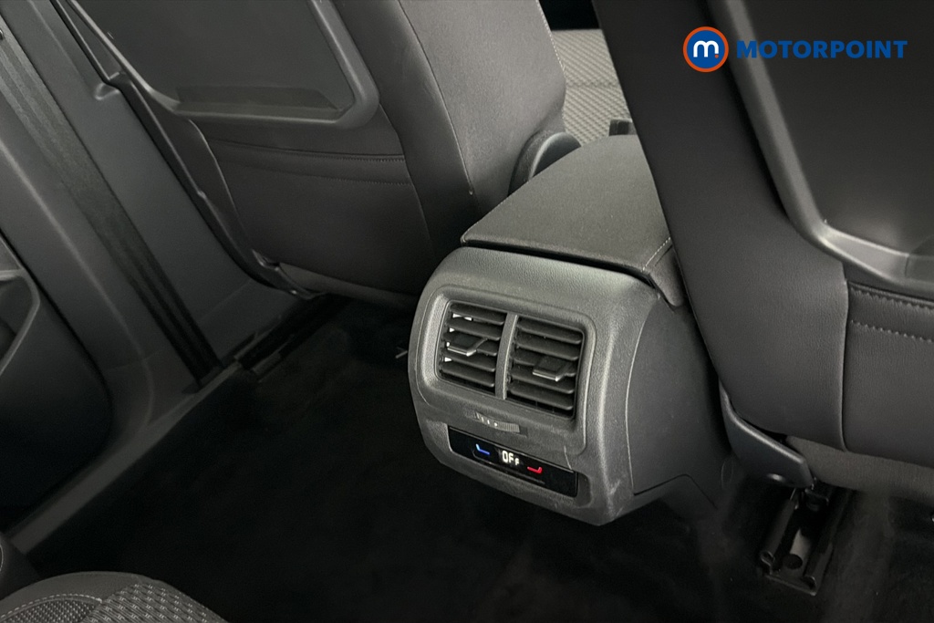 Volkswagen Touran Match Manual Petrol People Carrier - Stock Number (1668504) - 28th supplementary image