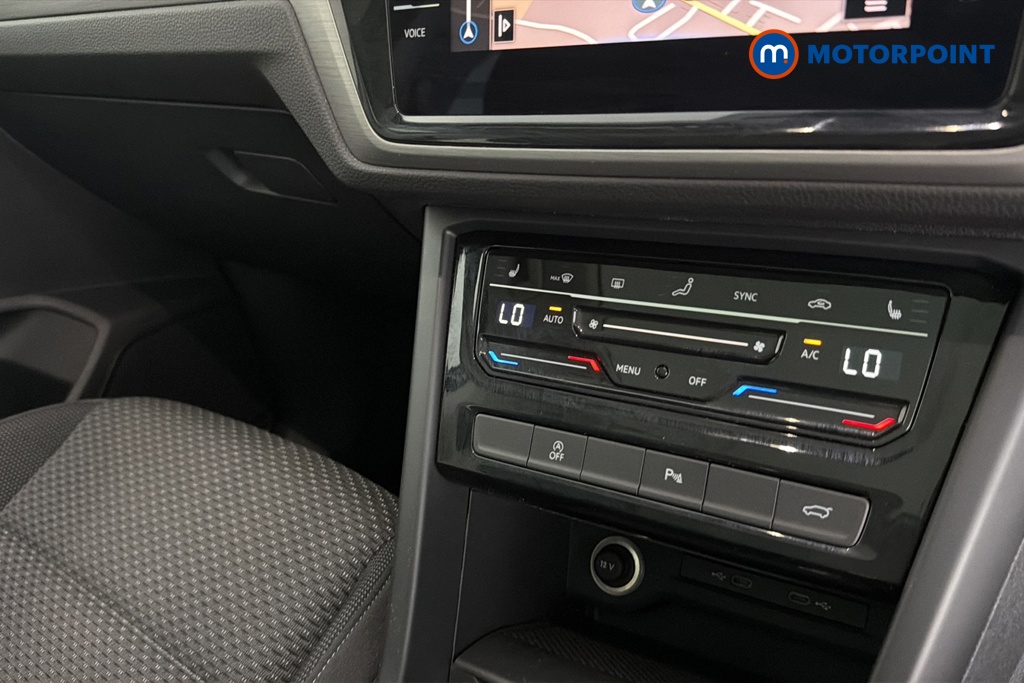Volkswagen Touran Match Automatic Petrol People Carrier - Stock Number (1668511) - 12th supplementary image