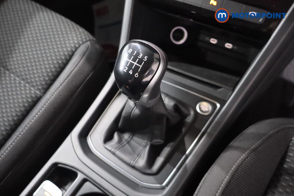 Volkswagen Touran Match Manual Petrol People Carrier - Stock Number (1668515) - 4th supplementary image
