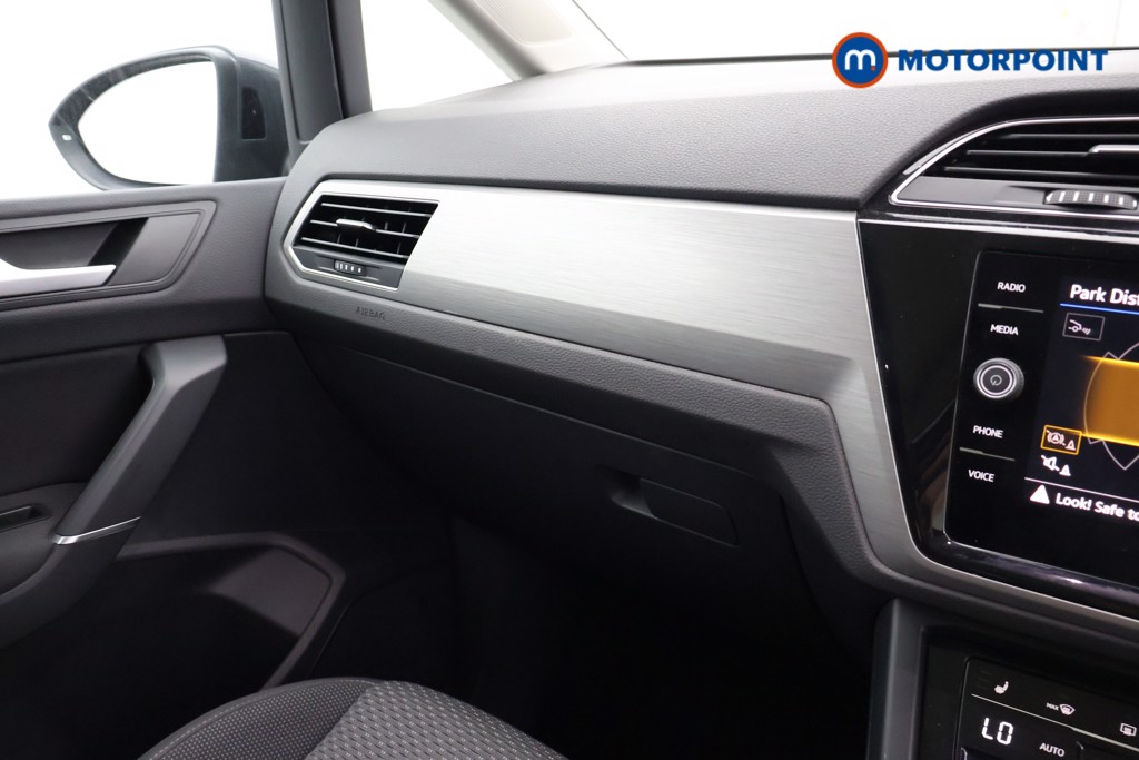 Volkswagen Touran Match Manual Petrol People Carrier - Stock Number (1668540) - 12th supplementary image