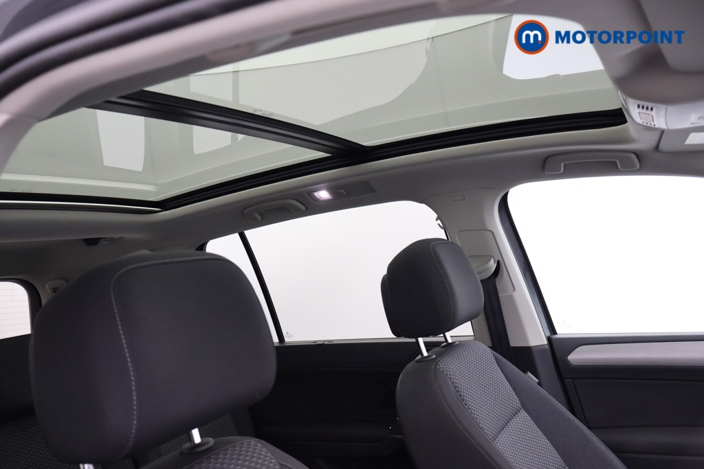 Volkswagen Touran Match Manual Petrol People Carrier - Stock Number (1668540) - 19th supplementary image