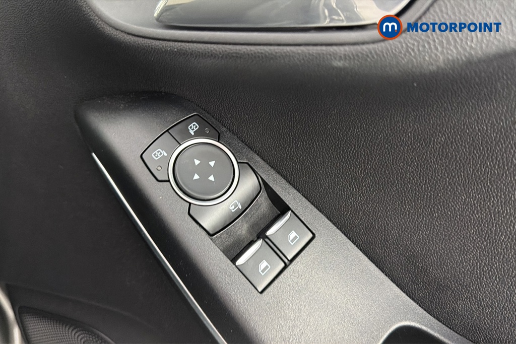 Ford Fiesta Titanium Manual Petrol Hatchback - Stock Number (1668549) - 19th supplementary image