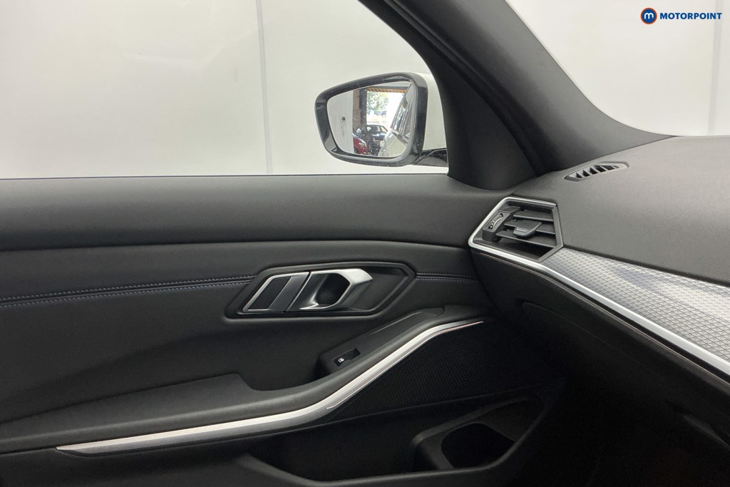 BMW 3 Series M Sport Automatic Petrol Saloon - Stock Number (1668769) - 19th supplementary image