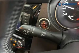 Nissan Qashqai N-Connecta Manual Petrol SUV - Stock Number (1668791) - 5th supplementary image