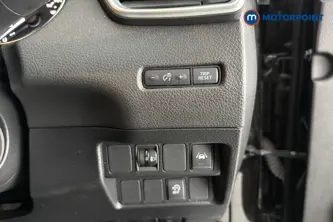 Nissan Qashqai N-Connecta Manual Petrol SUV - Stock Number (1668791) - 11th supplementary image