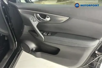 Nissan Qashqai N-Connecta Manual Petrol SUV - Stock Number (1668791) - 18th supplementary image