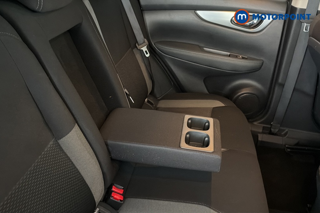 Nissan Qashqai N-Connecta Manual Petrol SUV - Stock Number (1668791) - 26th supplementary image
