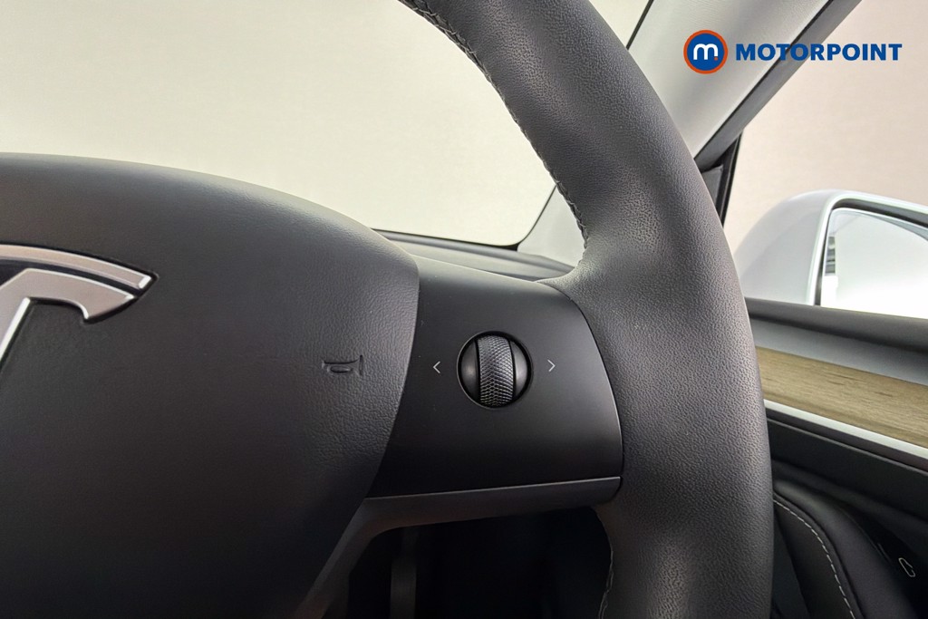 Tesla Model Y Long Range Automatic Electric SUV - Stock Number (1668898) - 4th supplementary image