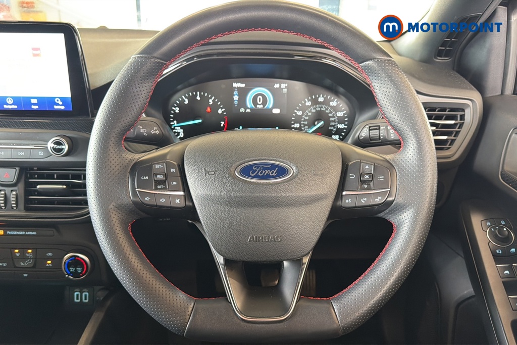 Ford Focus St-Line Edition Manual Petrol Hatchback - Stock Number (1668912) - 2nd supplementary image