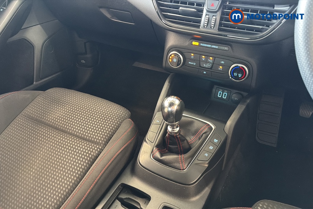Ford Focus St-Line Edition Manual Petrol Hatchback - Stock Number (1668912) - 15th supplementary image