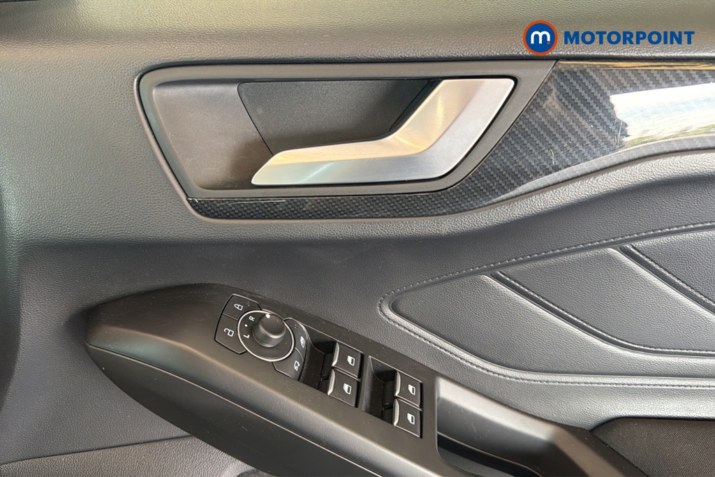 Ford Focus St-Line Edition Manual Petrol Hatchback - Stock Number (1668912) - 19th supplementary image