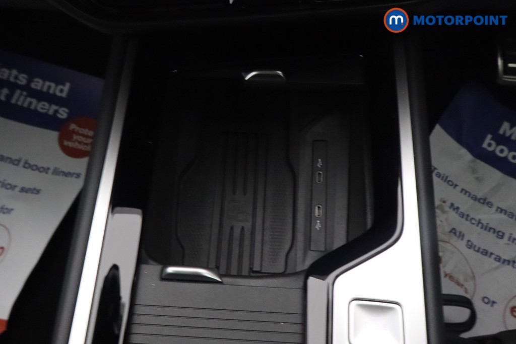 Volkswagen Passat R-Line Automatic Petrol Plug-In Hybrid Estate - Stock Number (1669006) - 6th supplementary image