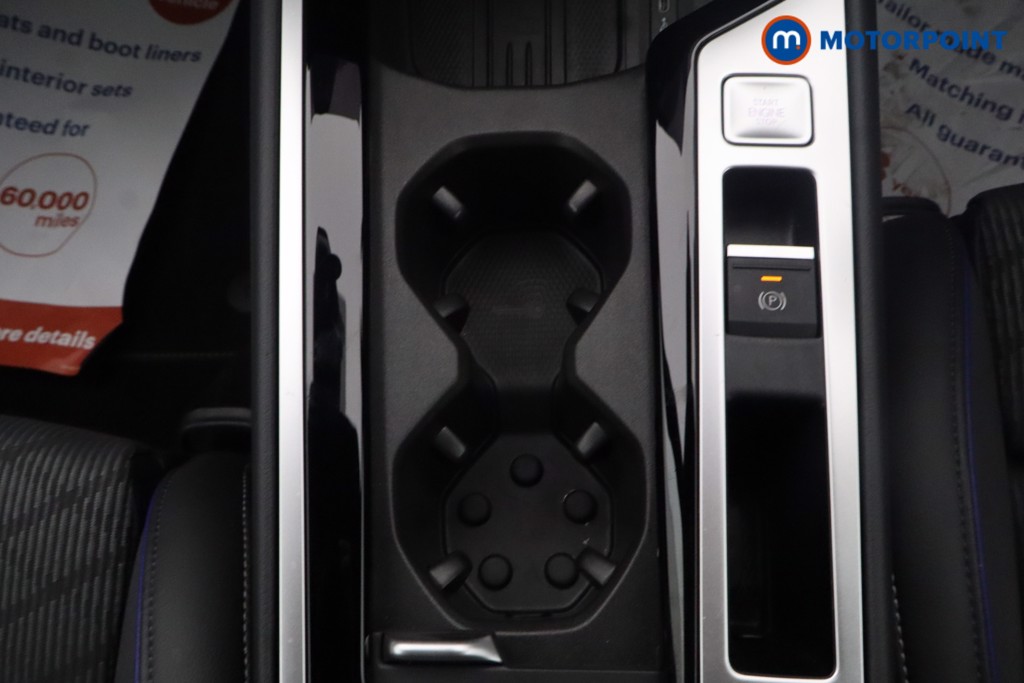 Volkswagen Passat R-Line Automatic Petrol Plug-In Hybrid Estate - Stock Number (1669006) - 7th supplementary image