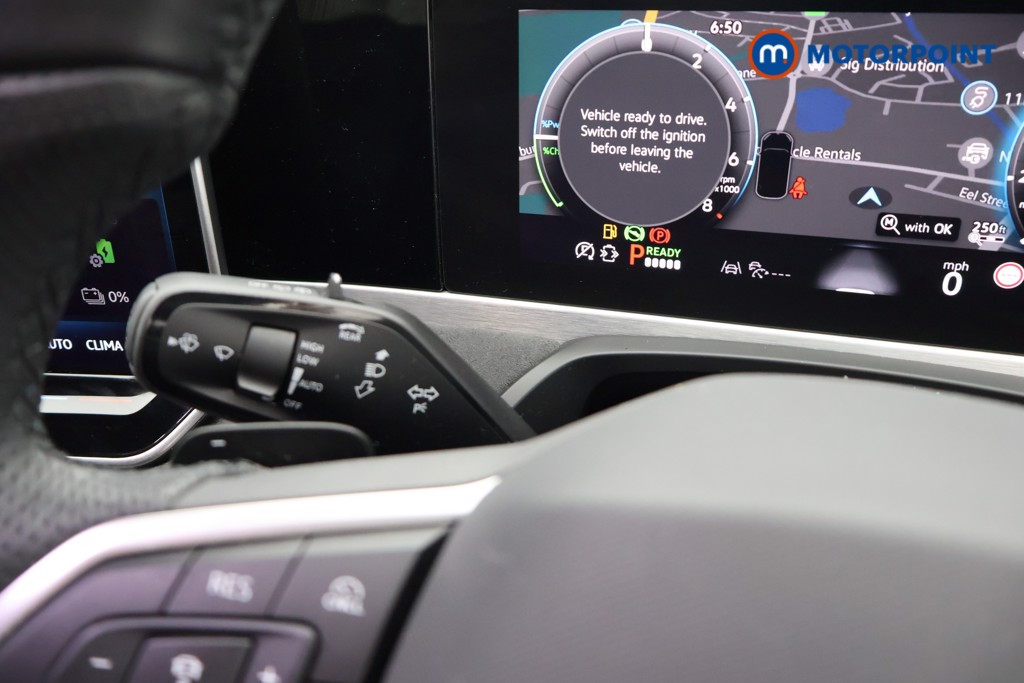 Volkswagen Passat R-Line Automatic Petrol Plug-In Hybrid Estate - Stock Number (1669008) - 8th supplementary image