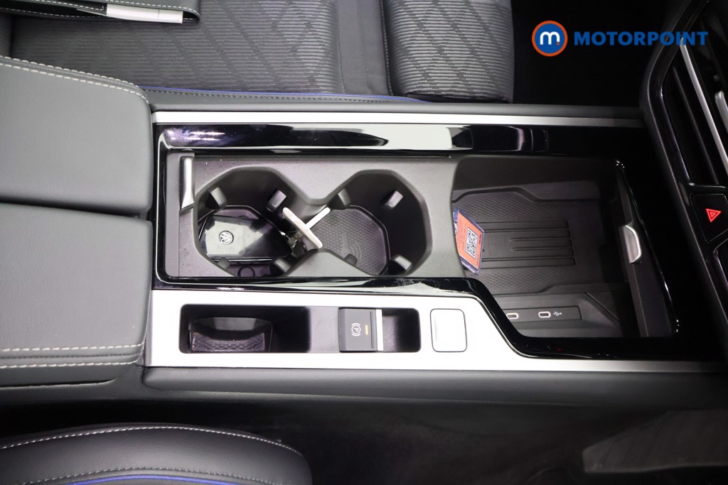 Volkswagen Passat R-Line Automatic Petrol Plug-In Hybrid Estate - Stock Number (1669008) - 13th supplementary image