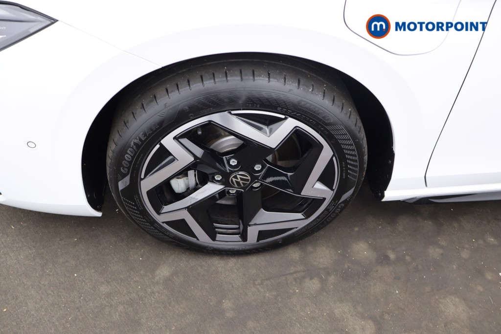 Volkswagen Passat R-Line Automatic Petrol Plug-In Hybrid Estate - Stock Number (1669008) - 1st supplementary image