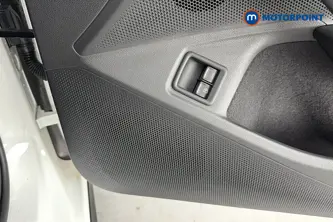 Volkswagen Passat R-Line Automatic Petrol Plug-In Hybrid Estate - Stock Number (1669009) - 21st supplementary image