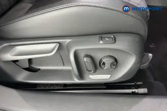 Volkswagen Passat R-Line Automatic Petrol Plug-In Hybrid Estate - Stock Number (1669009) - 23rd supplementary image