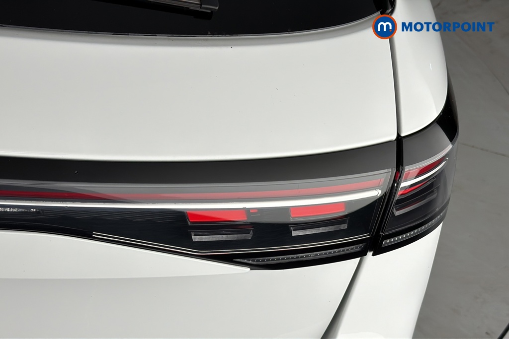 Volkswagen Passat R-Line Automatic Petrol Plug-In Hybrid Estate - Stock Number (1669009) - 36th supplementary image
