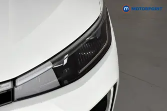 Volkswagen Passat R-Line Automatic Petrol Plug-In Hybrid Estate - Stock Number (1669009) - 42nd supplementary image