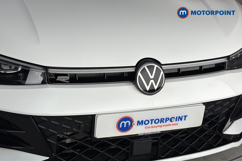 Volkswagen Passat R-Line Automatic Petrol Plug-In Hybrid Estate - Stock Number (1669009) - 43rd supplementary image