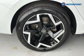 Volkswagen Passat R-Line Automatic Petrol Plug-In Hybrid Estate - Stock Number (1669009) - 46th supplementary image