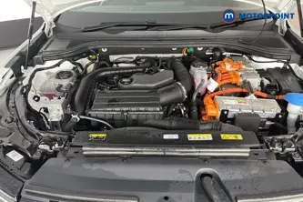 Volkswagen Passat R-Line Automatic Petrol Plug-In Hybrid Estate - Stock Number (1669009) - 48th supplementary image