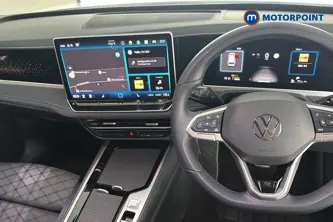 Volkswagen Passat R-Line Automatic Petrol Plug-In Hybrid Estate - Stock Number (1669009) - 1st supplementary image