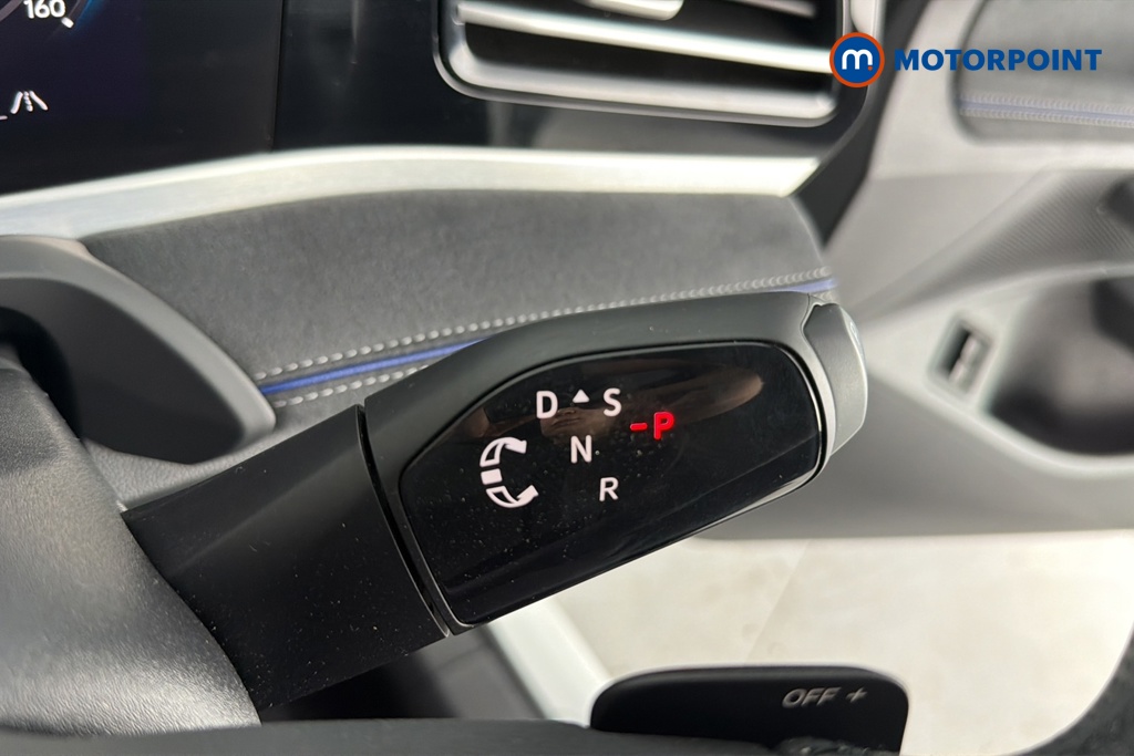 Volkswagen Passat R-Line Automatic Petrol Plug-In Hybrid Estate - Stock Number (1669011) - 6th supplementary image