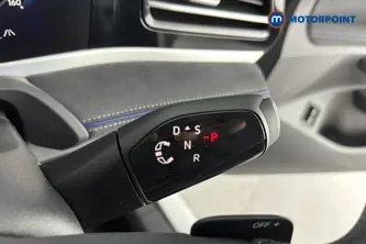 Volkswagen Passat R-Line Automatic Petrol Plug-In Hybrid Estate - Stock Number (1669011) - 6th supplementary image