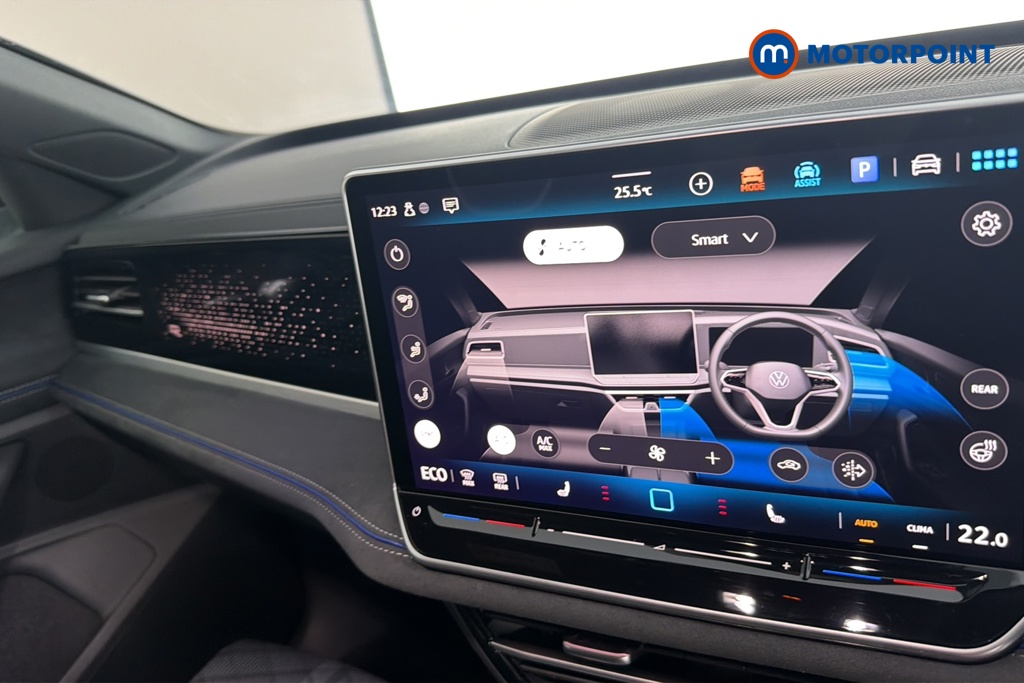 Volkswagen Passat R-Line Automatic Petrol Plug-In Hybrid Estate - Stock Number (1669011) - 12th supplementary image