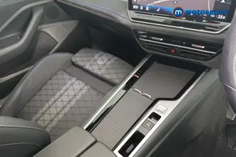 Volkswagen Passat R-Line Automatic Petrol Plug-In Hybrid Estate - Stock Number (1669011) - 15th supplementary image