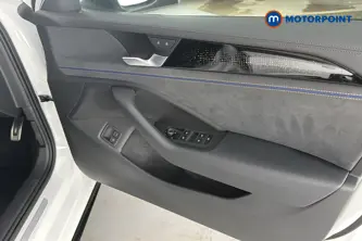 Volkswagen Passat R-Line Automatic Petrol Plug-In Hybrid Estate - Stock Number (1669011) - 18th supplementary image