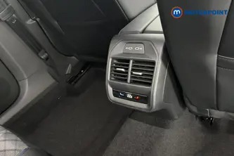 Volkswagen Passat R-Line Automatic Petrol Plug-In Hybrid Estate - Stock Number (1669011) - 28th supplementary image