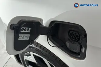 Volkswagen Passat R-Line Automatic Petrol Plug-In Hybrid Estate - Stock Number (1669011) - 40th supplementary image