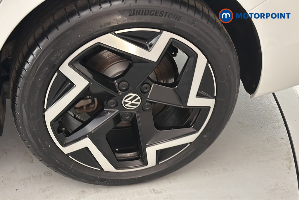 Volkswagen Passat R-Line Automatic Petrol Plug-In Hybrid Estate - Stock Number (1669011) - 45th supplementary image