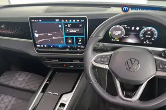 Volkswagen Passat R-Line Automatic Petrol Plug-In Hybrid Estate - Stock Number (1669011) - 1st supplementary image