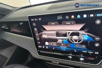 Volkswagen Passat R-Line Automatic Petrol Plug-In Hybrid Estate - Stock Number (1669012) - 12th supplementary image