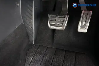 Volkswagen Passat R-Line Automatic Petrol Plug-In Hybrid Estate - Stock Number (1669012) - 24th supplementary image