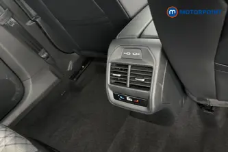 Volkswagen Passat R-Line Automatic Petrol Plug-In Hybrid Estate - Stock Number (1669012) - 28th supplementary image