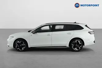 Volkswagen Passat R-Line Automatic Petrol Plug-In Hybrid Estate - Stock Number (1669012) - Drivers side