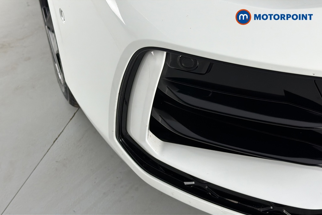 Volkswagen Passat R-Line Automatic Petrol Plug-In Hybrid Estate - Stock Number (1669012) - 38th supplementary image