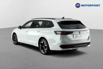 Volkswagen Passat R-Line Automatic Petrol Plug-In Hybrid Estate - Stock Number (1669012) - Drivers side rear corner