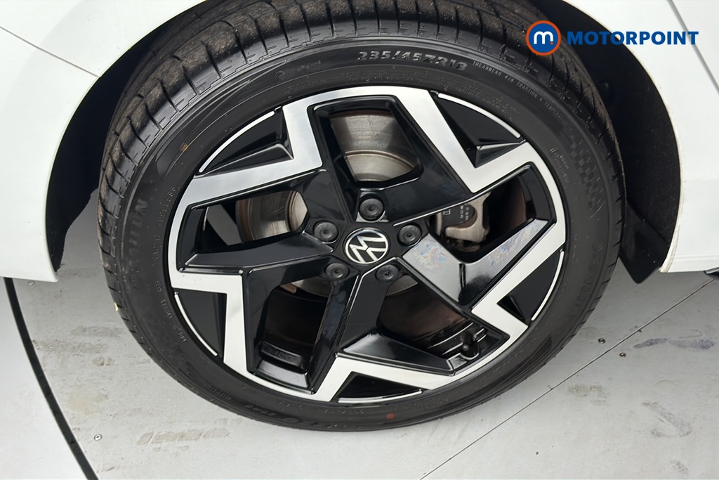 Volkswagen Passat R-Line Automatic Petrol Plug-In Hybrid Estate - Stock Number (1669012) - 46th supplementary image