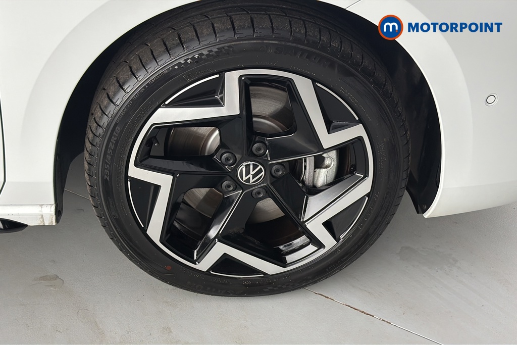 Volkswagen Passat R-Line Automatic Petrol Plug-In Hybrid Estate - Stock Number (1669012) - 47th supplementary image