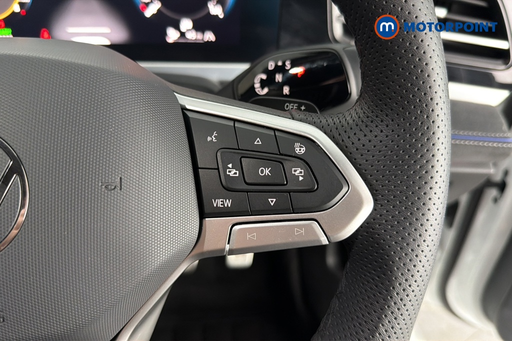 Volkswagen Passat R-Line Automatic Petrol Plug-In Hybrid Estate - Stock Number (1669021) - 3rd supplementary image