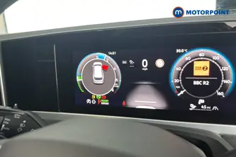 Volkswagen Passat R-Line Automatic Petrol Plug-In Hybrid Estate - Stock Number (1669021) - 7th supplementary image