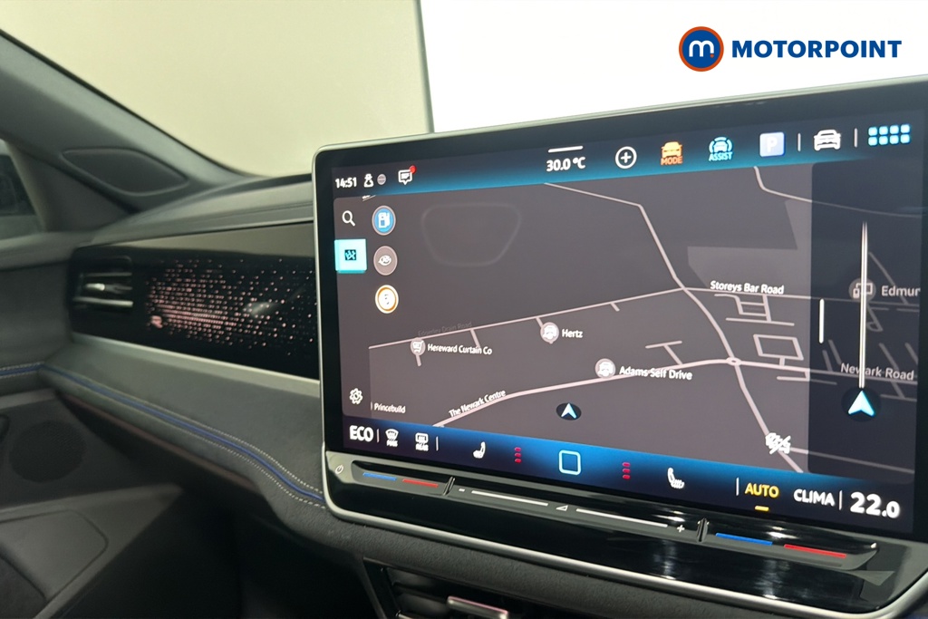 Volkswagen Passat R-Line Automatic Petrol Plug-In Hybrid Estate - Stock Number (1669021) - 9th supplementary image